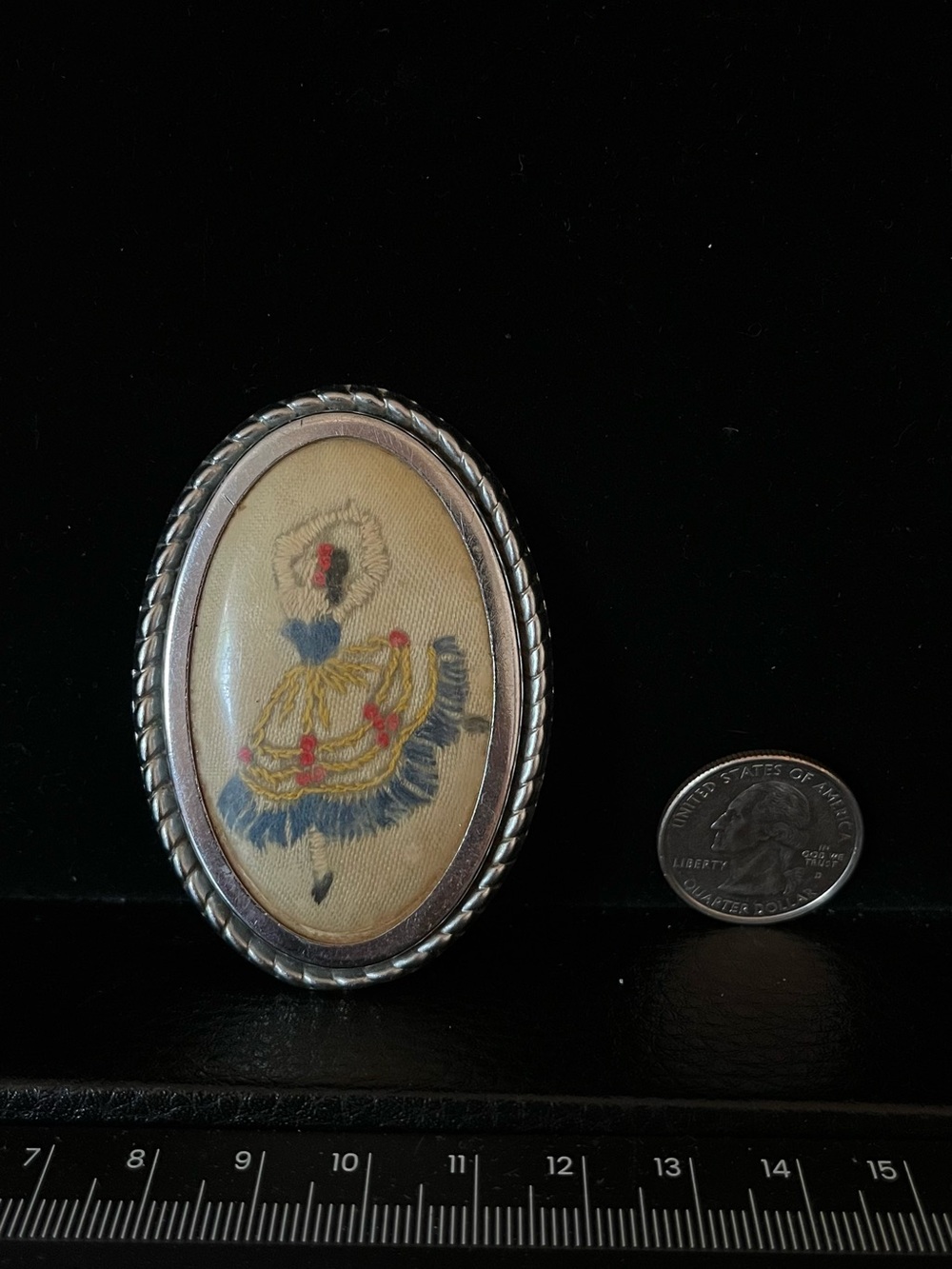 Vintage Style Embroidered Dancer Brooch - Yellow & Blue